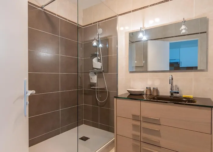 Apartment T2 Avec Balcon Et Parking Prive - Proche Centre Et D'arcachon - Fr-1-319-514 *