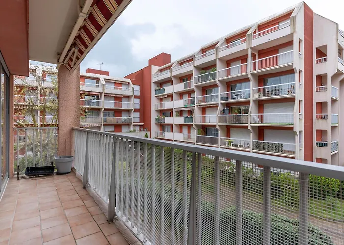Apartment T2 Avec Balcon Et Parking Prive - Proche Centre Et D'arcachon - Fr-1-319-514 *